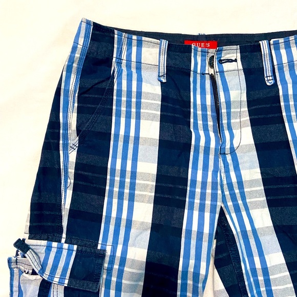 Mens Guess Cargo Shorts - Picture 4 of 5